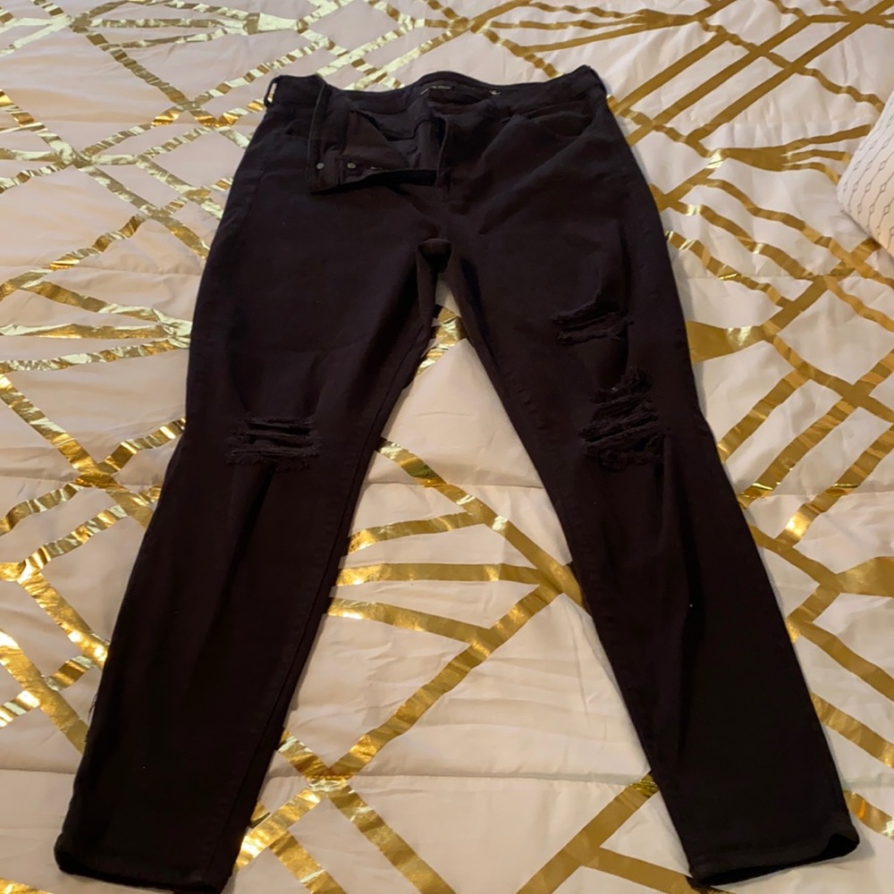 Black AEO Super Hi Rise Jegging